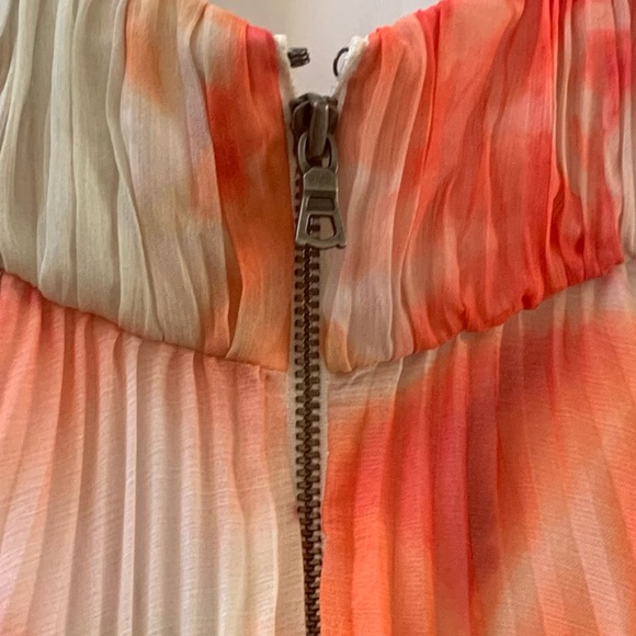 Alice & Olivia Pleated Halter Maxi Dress - Picture 4 of 10